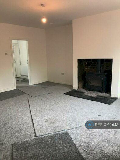 3 Bedroom Terraced House To Rent In Greenfield Road, Colne, BB8