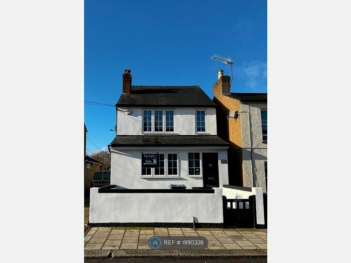 2 Bedroom Detached House To Rent In Lower Paddock Road, Watford, WD19