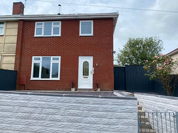 3 Bedroom Semi-Detached House For Sale In Fairview Road, Llangyfelach, Swansea, West Glamorgan, SA5
