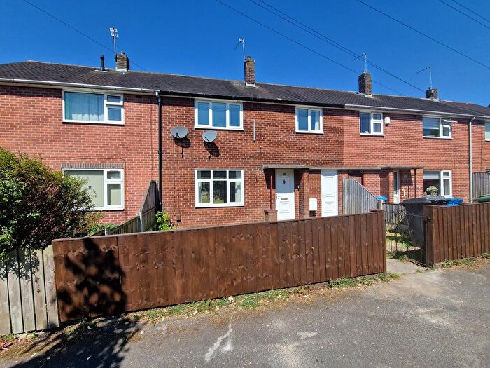 3 Bedroom Property To Rent In Wildmoor Avenue, Oldham, OL4