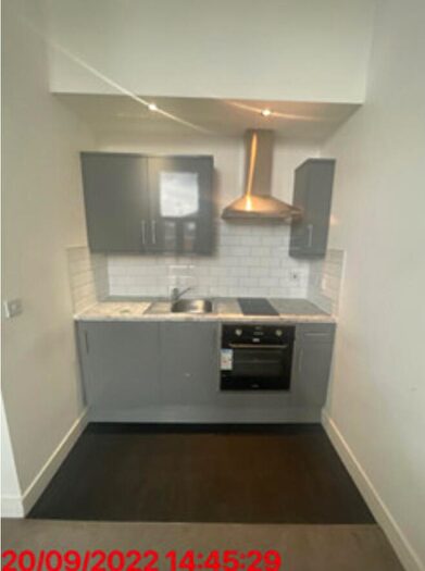 Flat To Rent In Law Russell House, Vicar Lane, Bradford, West Yorkshire, BD1