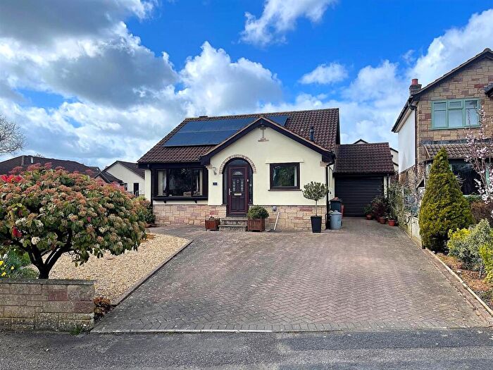 2 Bedroom Detached Bungalow For Sale In Ross Close, Pinhoe, Exeter, EX1