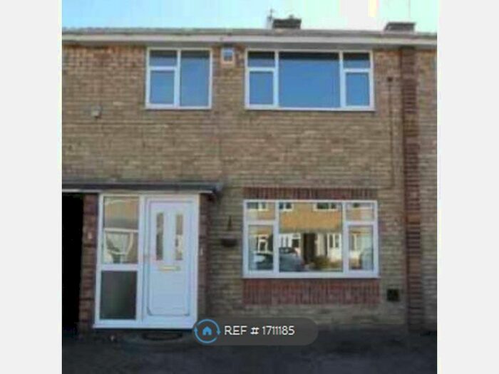 3 Bedroom Terraced House To Rent In Plantation Close, Beverley, HU17