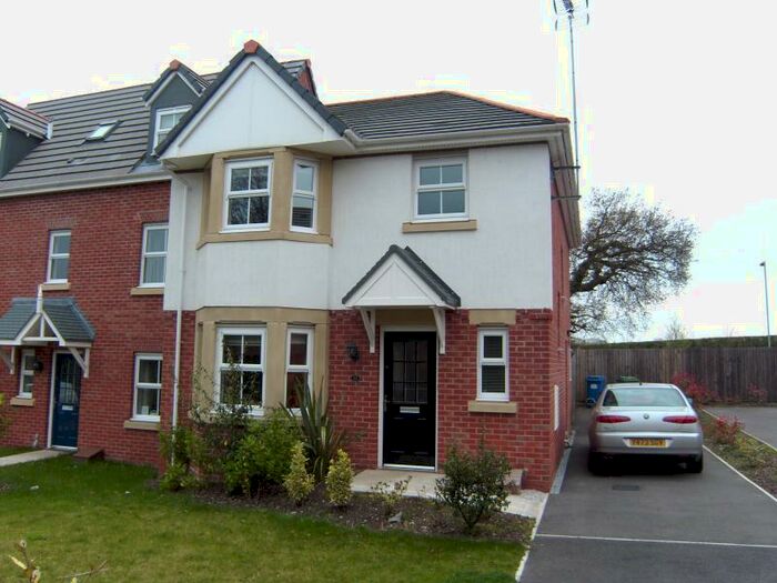 3 Bedroom Semi-Detached House To Rent In Trem Y Llyn, Wrexham, Clwyd, LL11