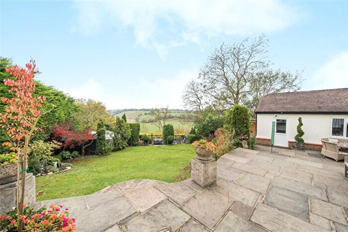 3 Bedroom Bungalow For Sale In Saltbox Hill, Biggin Hill, Westerham, TN16