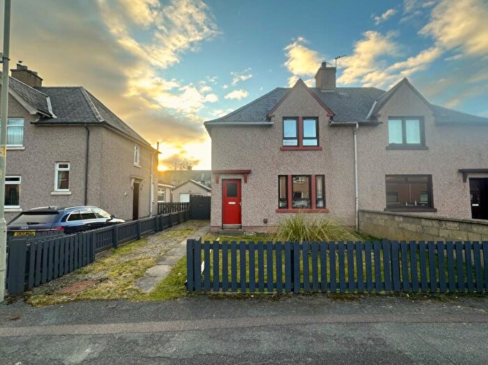 2 Bedroom Semi Detached House For Sale In Columba Road, Dalneigh, Inverness., IV3