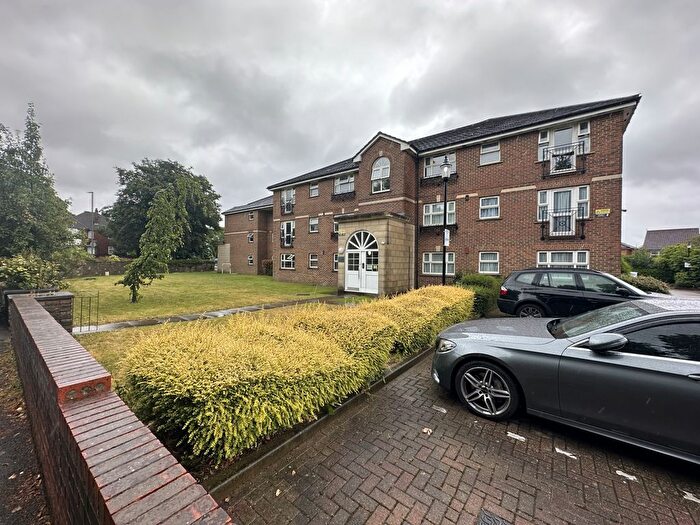 2 Bedroom Flat To Rent In Page Street, London, NW7