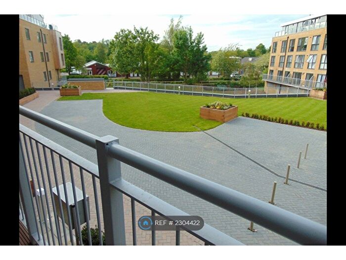 2 Bedroom Flat To Rent In Marshgate Drive, Hertford, SG13