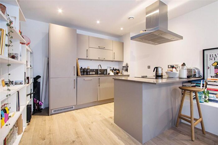 1 Bedroom Apartment To Rent In Grove House, Frampton Park Road, London, E9