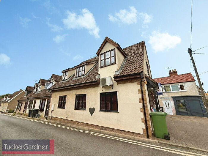 2 Bedroom Flat To Rent In High Street, Lakenheath, IP27