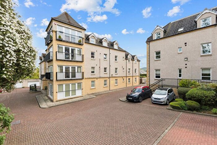 2 Bedroom Flat For Sale In Pitheavlis Crescent, Oaklands Pitheavlis Crescent, PH2