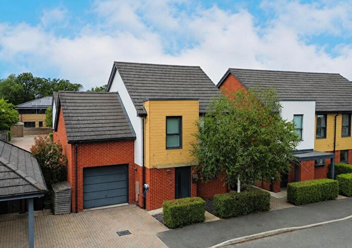 3 Bedroom Link Detached House For Sale In Redfields Meadow, Church Crookham, Fleet, GU52