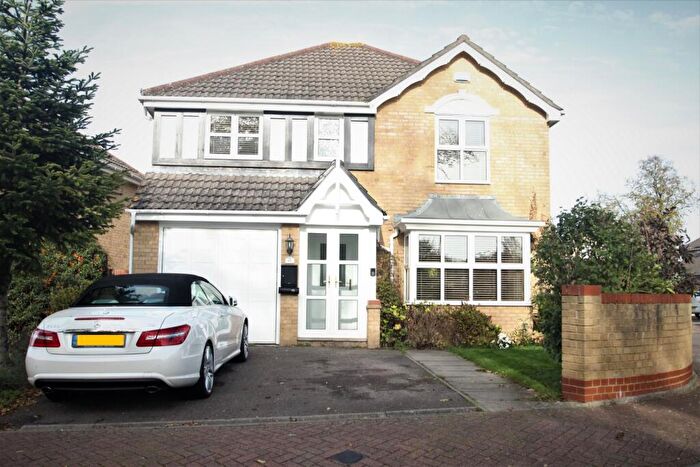 4 Bedroom Detached House To Rent In Tregony Road, Orpington, BR6