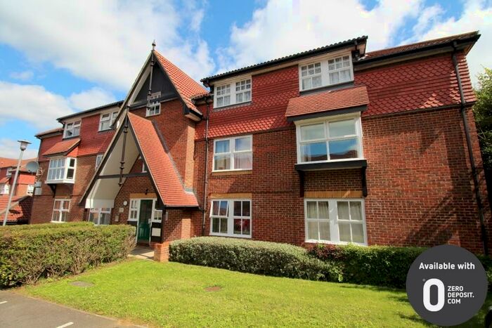 2 Bedroom Flat To Rent In Grange Crescent Dartford, DA2