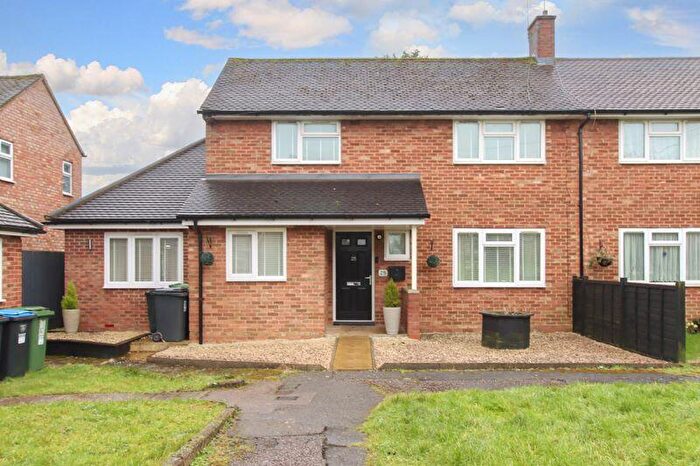 2 Bedroom End Of Terrace House For Sale In Adeyfield Gardens, Hemel Hempstead, HP2