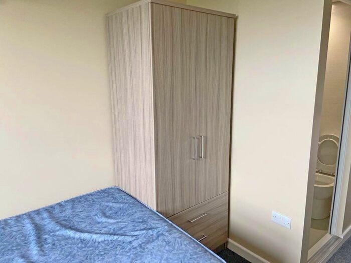 7 Bedroom Flat To Rent In Stokes Croft, St Pauls, Bristol, BS1