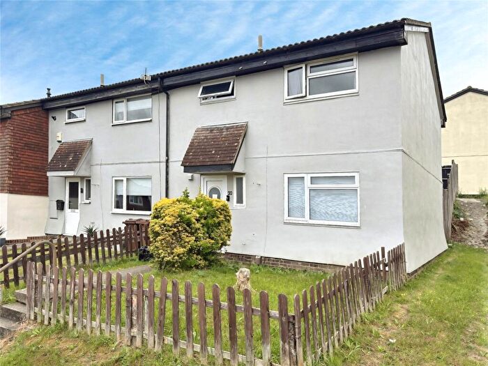 3 Bedroom End Of Terrace House For Sale In Vulcan Close, Princes Park, Kent, ME5