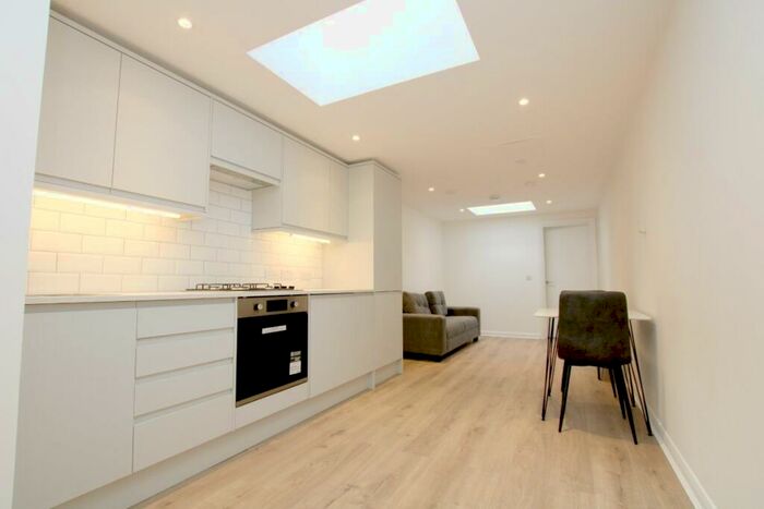 1 Bedroom Flat To Rent In St Andrews Road, Willesden, NW10