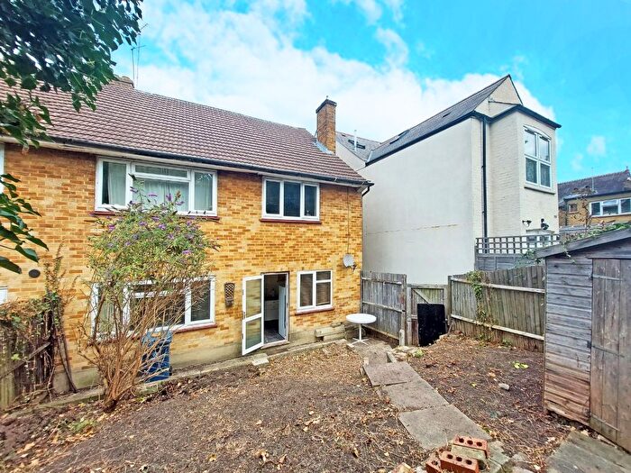 2 Bedroom Flat For Sale In Cunningham Park, Harrow, HA1