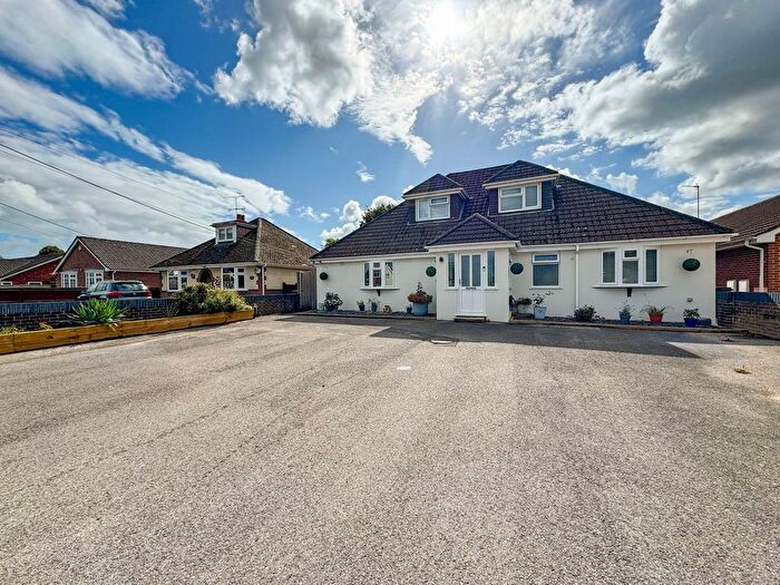 5 Bedroom Detached House For Sale In Blandford Road, Sturminster Marshall, Wimborne, BH21