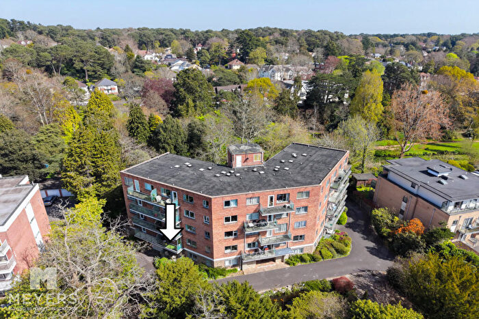 2 Bedroom Apartment For Sale In Surrey Road, Bournemouth, BH4