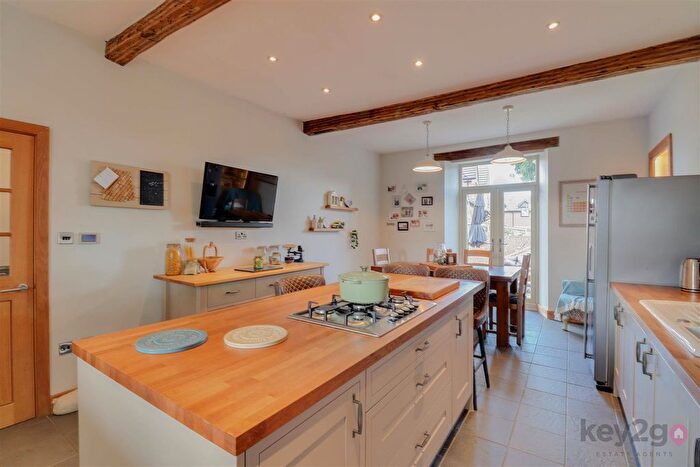 4 Bedroom Semi-Detached House For Sale In Main Road, Renishaw, Sheffield, S21