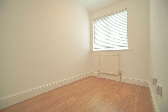 3 Bedroom Terraced House To Rent In Dawlish Mount, East End Park, Leeds, LS9