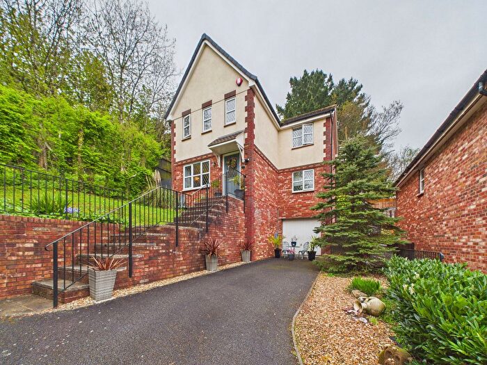 3 Bedroom Detached House For Sale In Curlew Close, The Willows, Torquay, TQ2