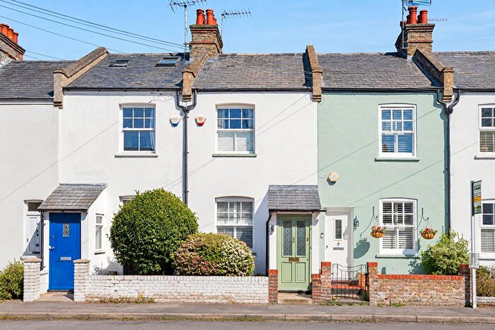 2 Bedroom Terraced House For Sale In Heronsgate Road, Chorleywood, Rickmansworth, WD3