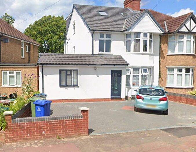 6 Bedroom Semi Detached House To Rent In Wood End Avenue, Harrow, HA2