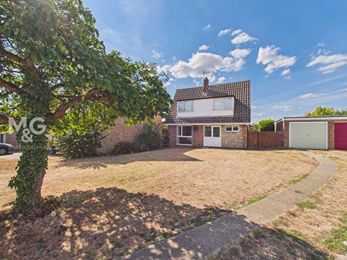 3 Bedroom Chalet For Sale In Capel Close, Troston, IP31