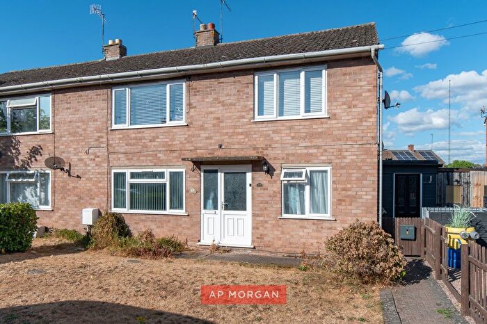 2 Bedroom Semi-Detached House For Sale In De Wyche Road, Wychbold, Droitwich, Worcestershire, WR9