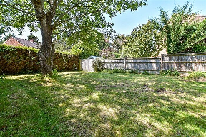 5 Bedroom Detached House For Sale In Southgate Road, Tenterden, Kent, TN30