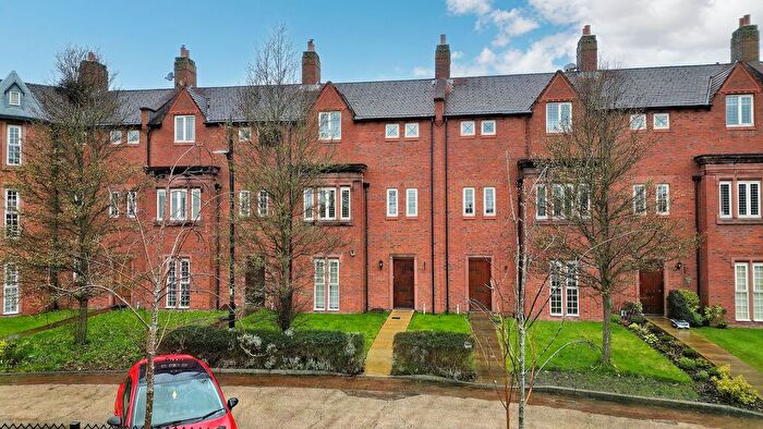 4 Bedroom Terraced House For Sale In Butts Green, Westbrook, WA5