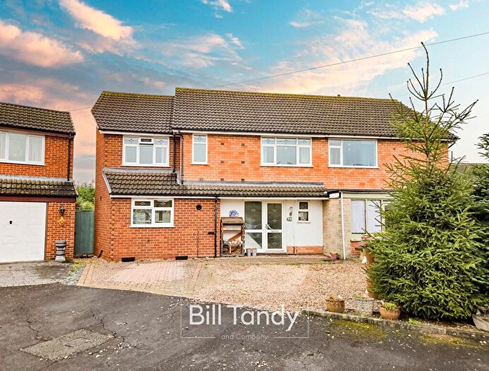 4 Bedroom Semi-Detached House For Sale In Micklehome Drive, Alrewas, Burton-on-Trent, DE13