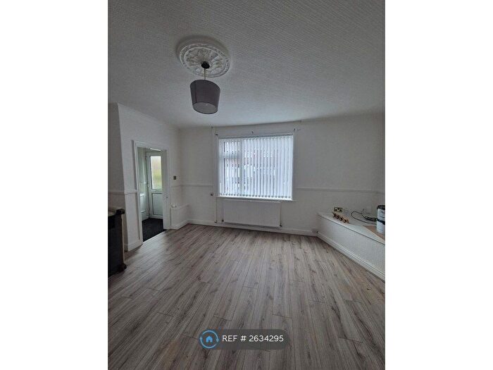 3 Bedroom Terraced House To Rent In Taylor Street, Chadderton, Oldham, OL9
