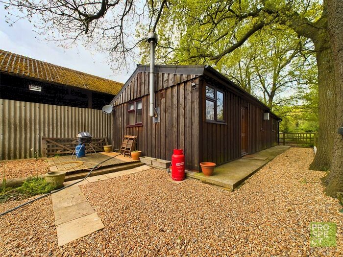 2 Bedroom Bungalow To Rent In Brookfield Farm, Bracknell Road, Warfield, Berkshire, RG42