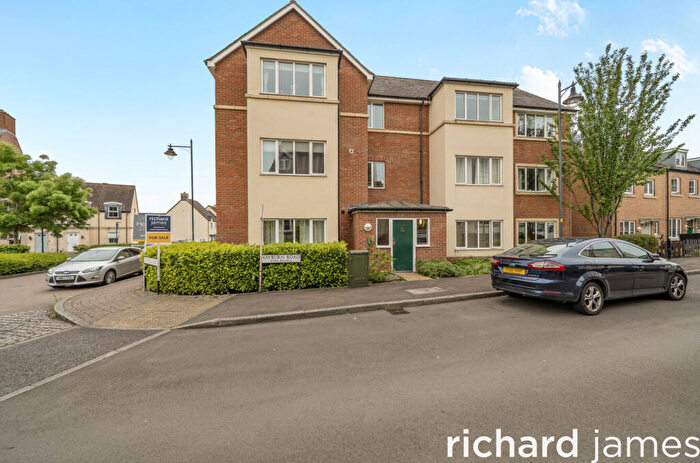 2 Bedroom Apartment For Sale In Wyke House, Hayburn Road, Swindon, SN25