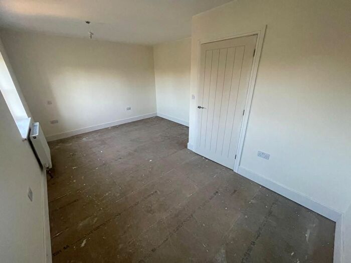 2 Bedroom End Of Terrace House To Rent In Coopers Close, Norwich, NR15