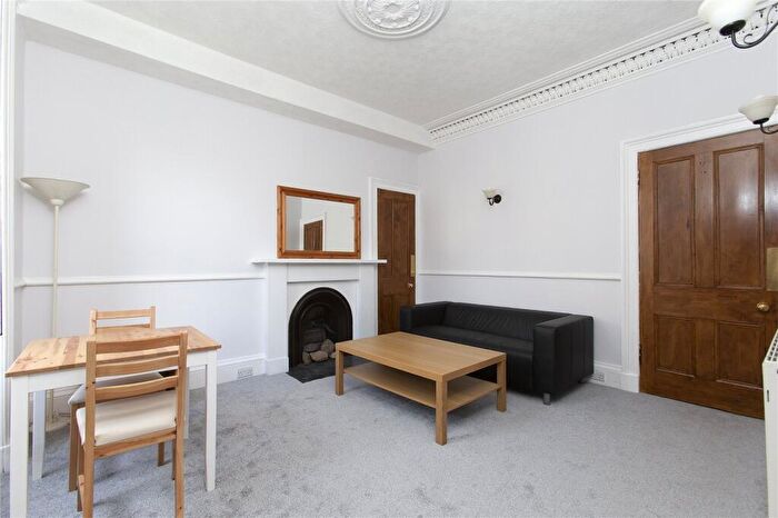 1 Bedroom Terraced House To Rent In West Newington Place, Newington, Edinburgh, EH9