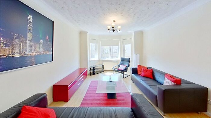 2 Bedroom Flat To Rent In Easter Dalry Road, Edinburgh, EH11