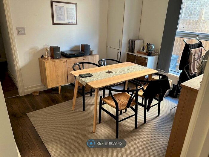 3 Bedroom Maisonette To Rent In Clarendon Road, London, SW19