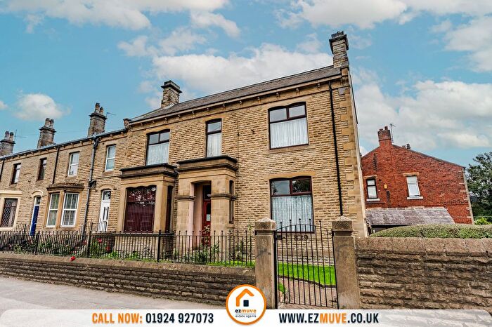 5 Bedroom End Terrace House For Sale In Huddersfield Road, Dewsbury, WF13