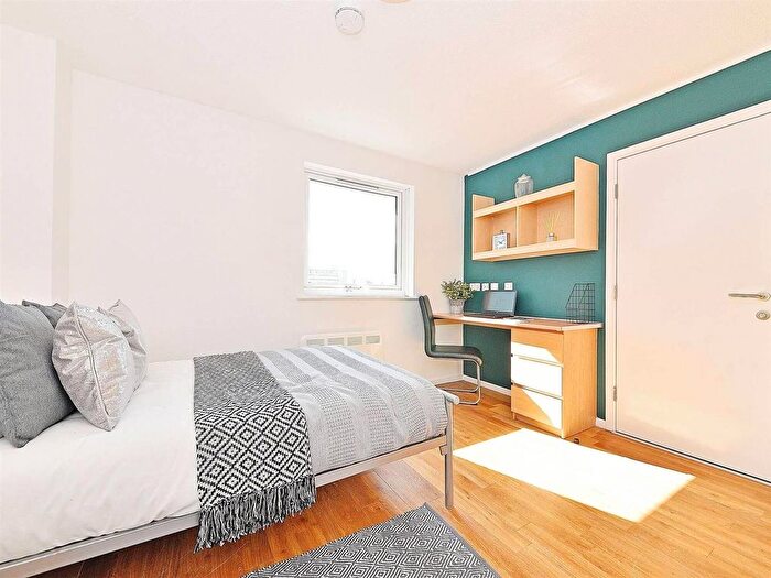 1 Bedroom Flat To Rent In Dantzic Street, Manchester, M4