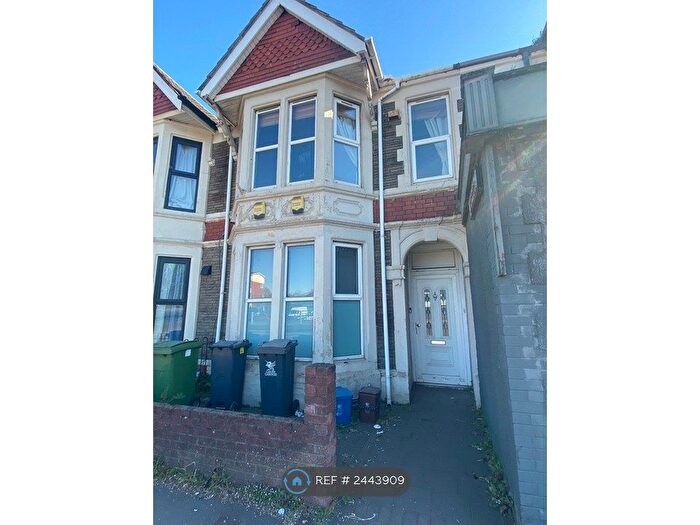 2 Bedroom Flat To Rent In North Road, Cardiff, CF14