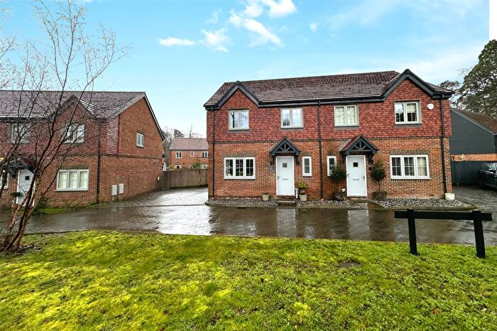 3 Bedroom Semi-Detached House For Sale In Thornycroft Avenue, Deepcut, Camberley, Surrey, GU16