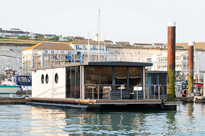 2 Bedroom Apartment For Sale In Brighton Marina Village, Brighton, BN2