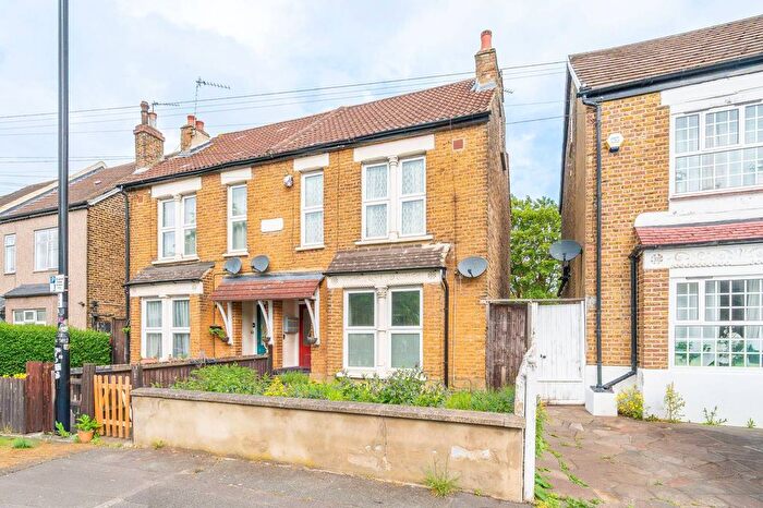 1 Bedroom Flat For Sale In Holmesdale Road, Selhurst, London, SE25