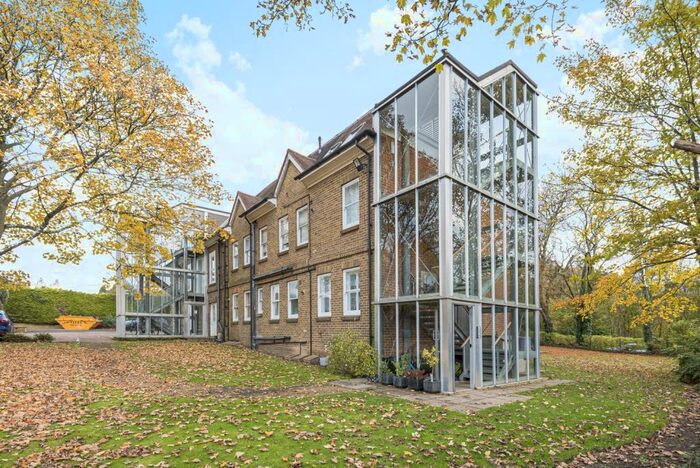 1 Bedroom Flat To Rent In Rowhill Road Swanley, BR8