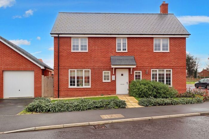 4 Bedroom Property For Sale In Pershore Way, Alresford, CO7